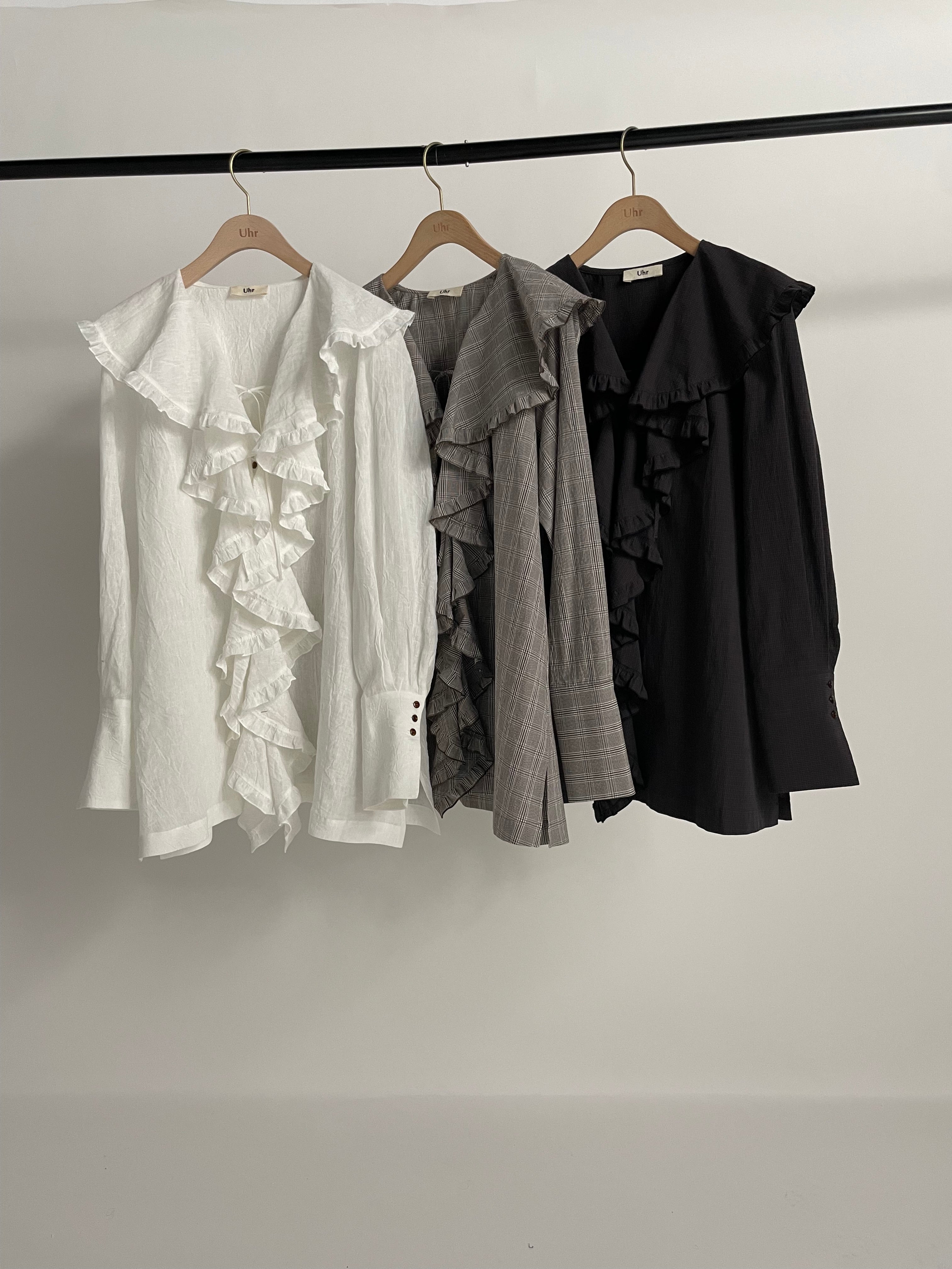 uhr RUFFLE SHIRT フリルブラウス Uhr - uhr RUFFLE SHIRT フリルブラウスの通販 by miii｜ウーアならラクマ