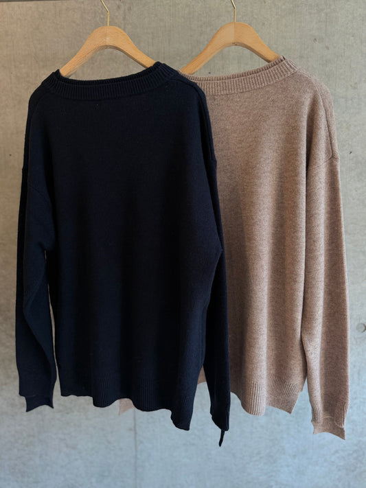 V-neck Pullover Knit