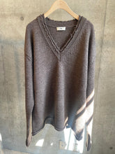 V-neck Pullover Knit