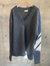 V-neck Pullover Knit