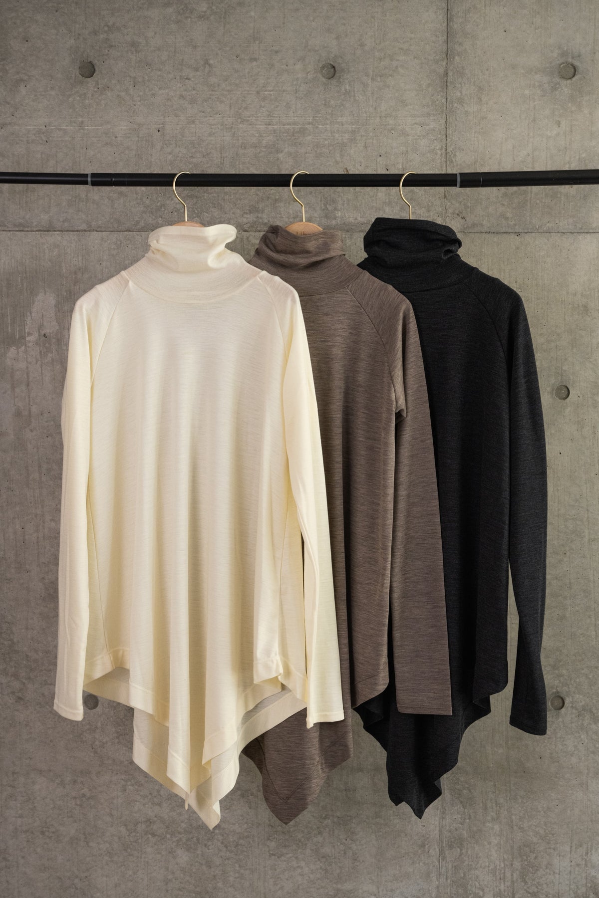 Wool Asymmetry Turtleneck Long Tee