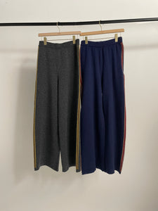 Line Knit Pants