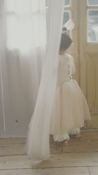 Back-open Tulle Dress