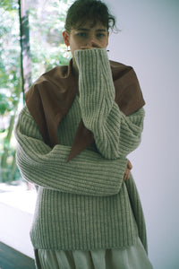 V-neck Oversized Knit